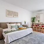 Spacious Escape Near The By Host Wise Matosinhos