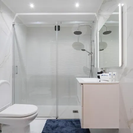 Host Wise - Spacious Escape Near The Apartment *