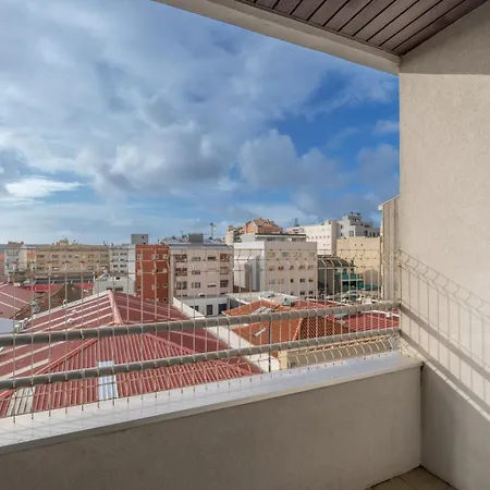 Spacious Escape Near The By Host Wise *