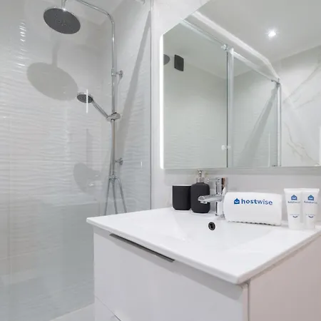 Host Wise - Spacious Escape Near The Apartment Matosinhos (Porto)
