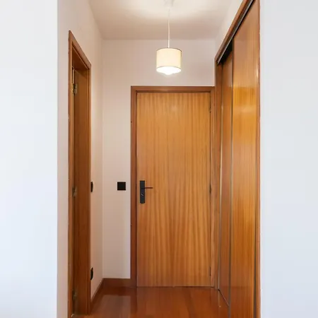 Host Wise - Spacious Escape Near The Apartment Matosinhos (Porto)