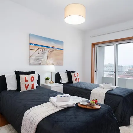 Host Wise - Spacious Escape Near The Apartment *