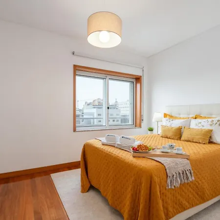 Host Wise - Spacious Escape Near The Apartment Matosinhos (Porto)