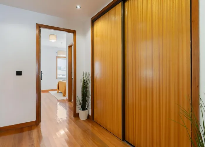 Spacious Escape Near The By Host Wise Apartament