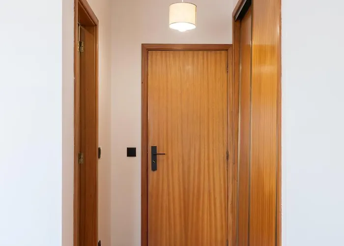 Spacious Escape Near The By Host Wise Lägenhet Matosinhos (Porto)