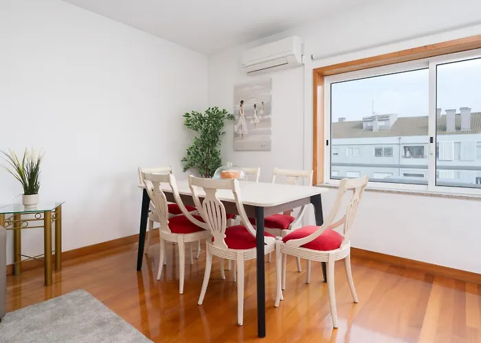 Spacious Escape Near The By Host Wise Lägenhet *