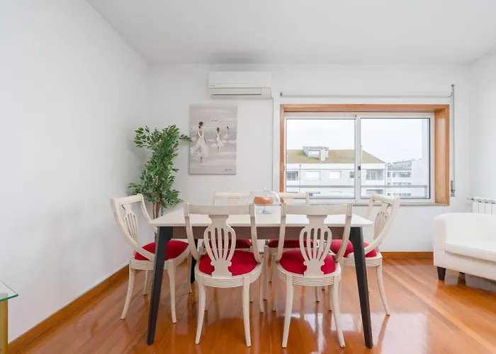 Apartament Spacious Escape Near The By Host Wise