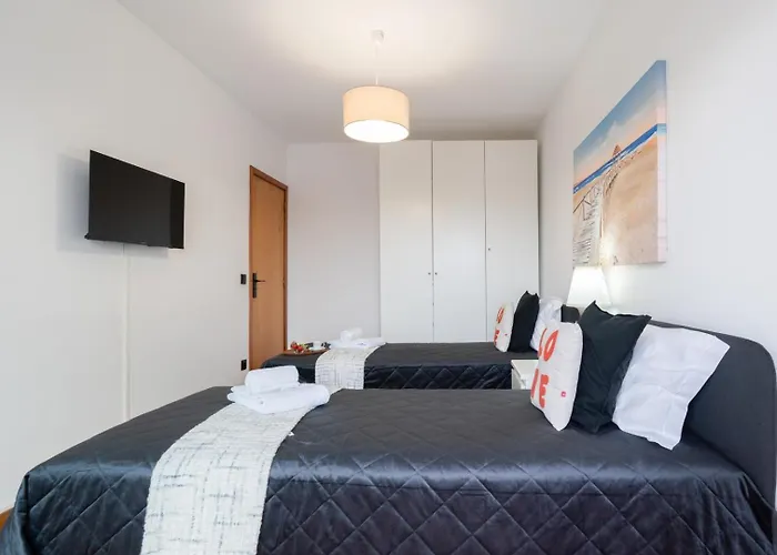 Spacious Escape Near The By Host Wise