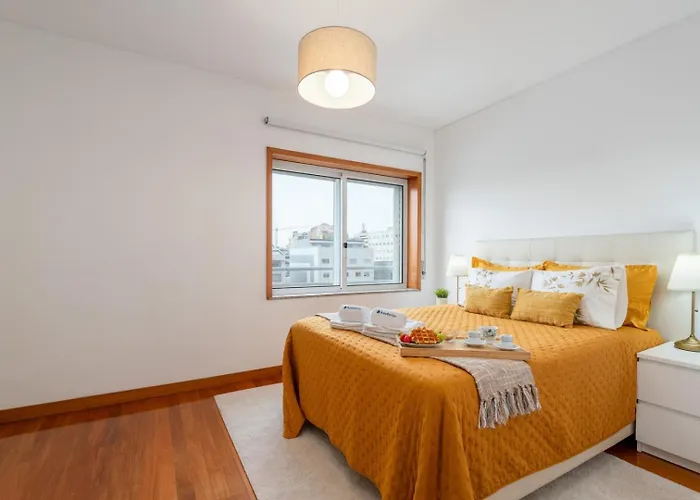 Spacious Escape Near The By Host Wise Apartament Matosinhos (Porto)